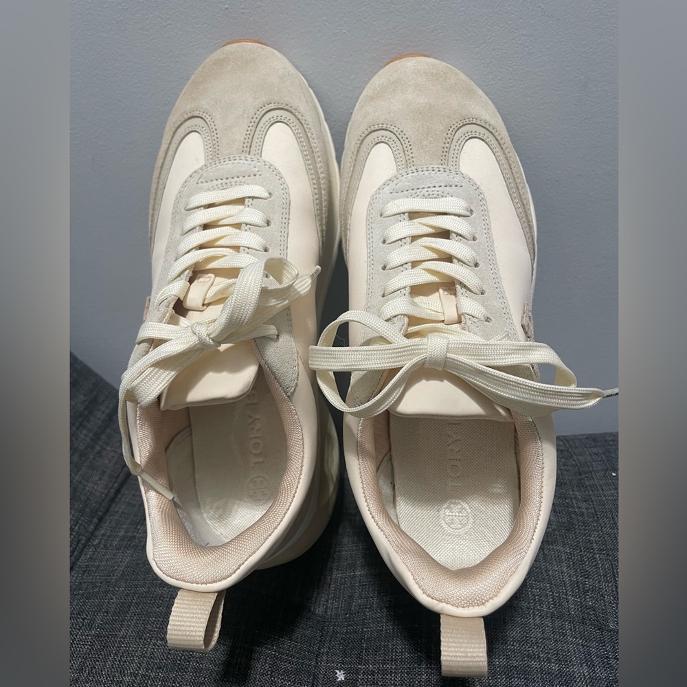 Tory Burch GOOD LUCK TRAINER, in French Pearl/Dulce De Leche/Biscotti. LIKE NEW!